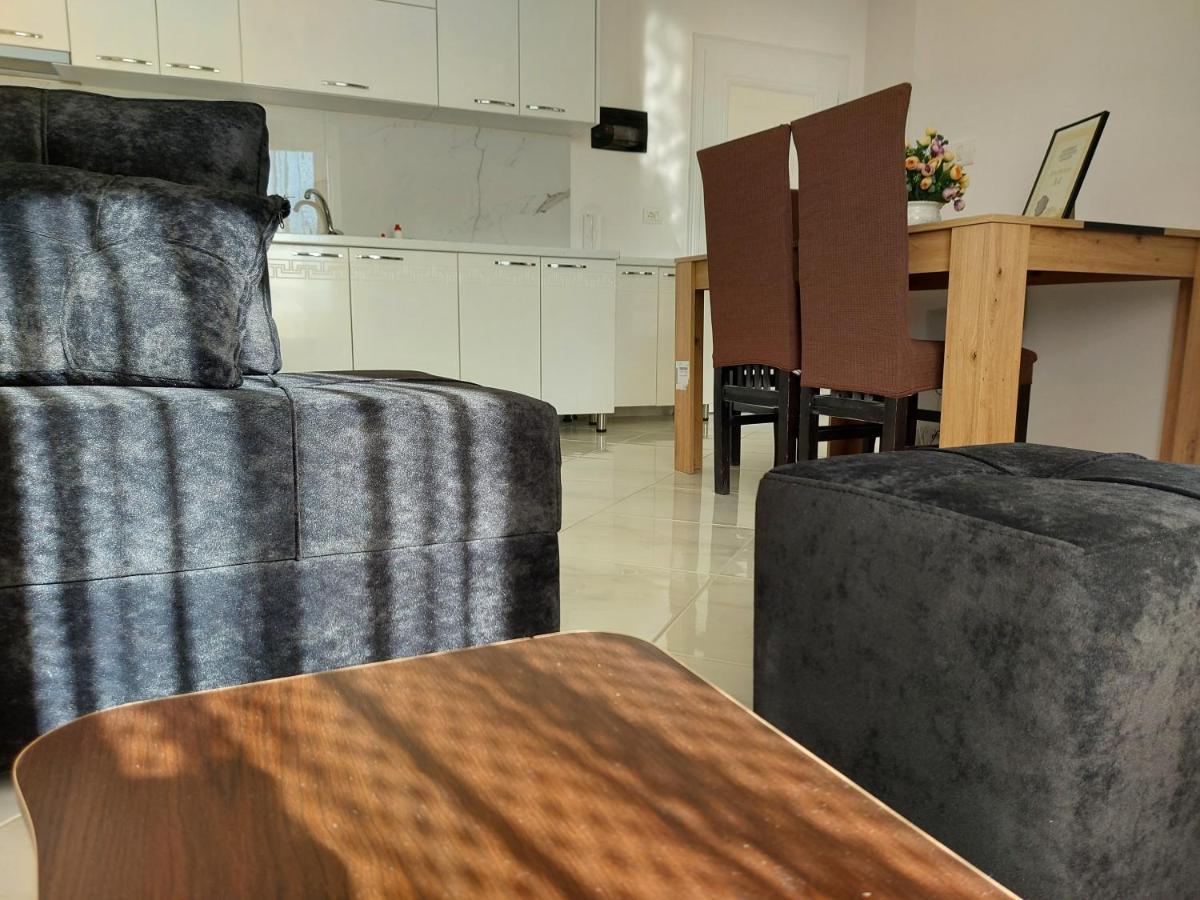 Bral Apartment 7 - Two-Bedroom With Seaview Durrës Extérieur photo