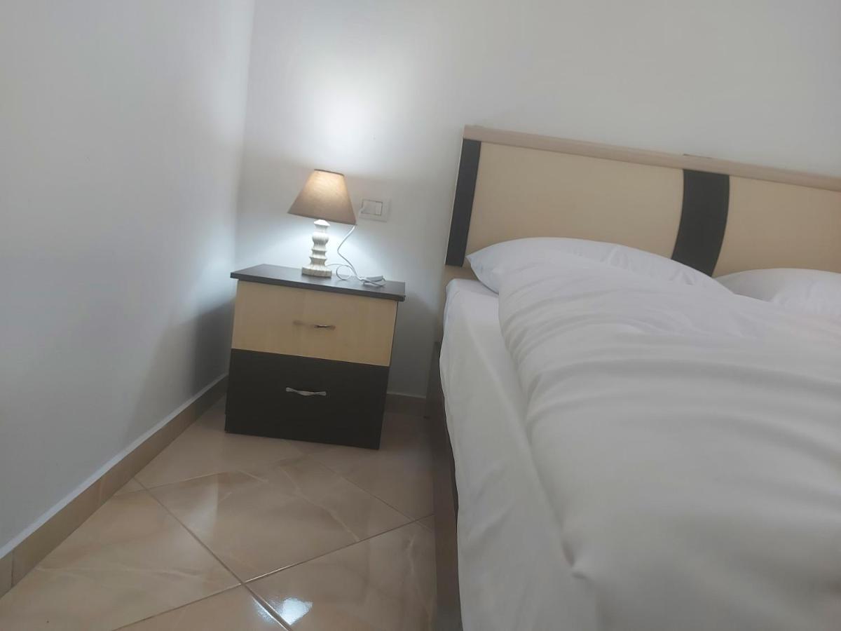 Bral Apartment 7 - Two-Bedroom With Seaview Durrës Extérieur photo