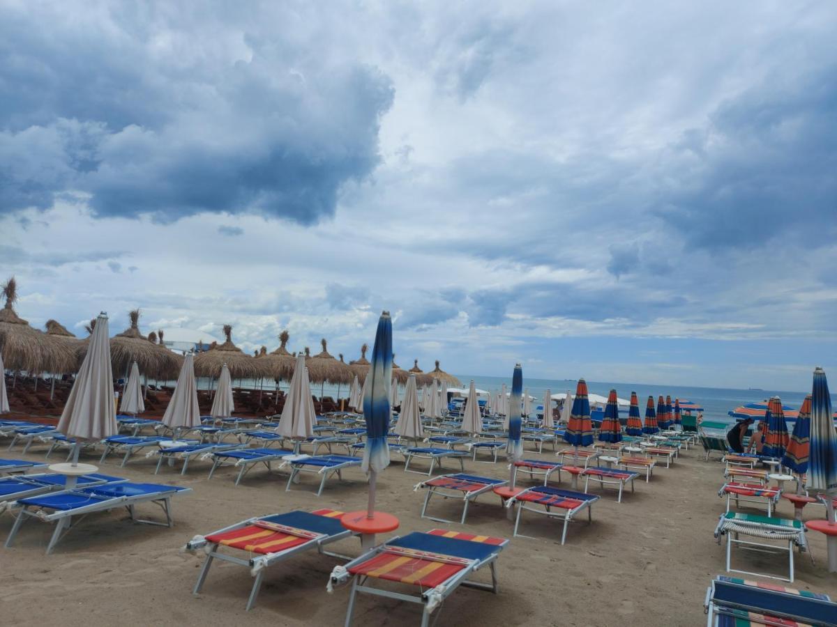 Bral Apartment 7 - Two-Bedroom With Seaview Durrës Extérieur photo